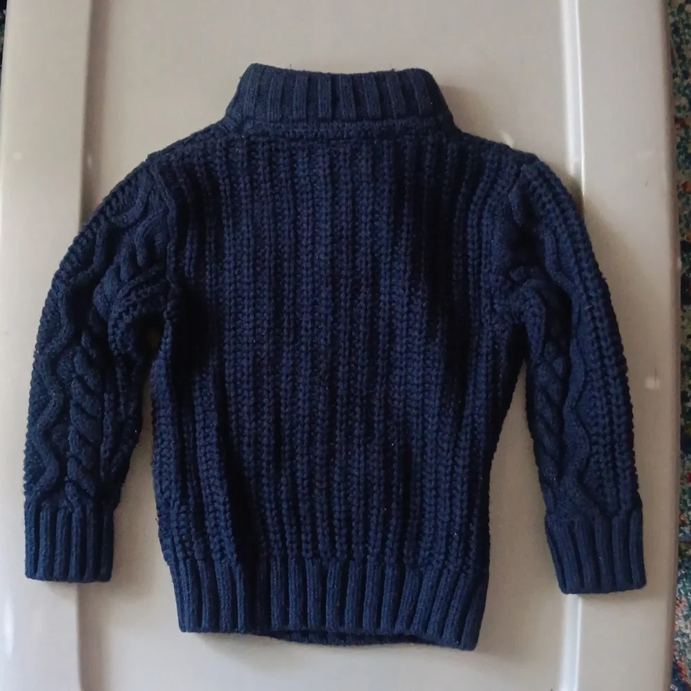 Gap cable knit sweater